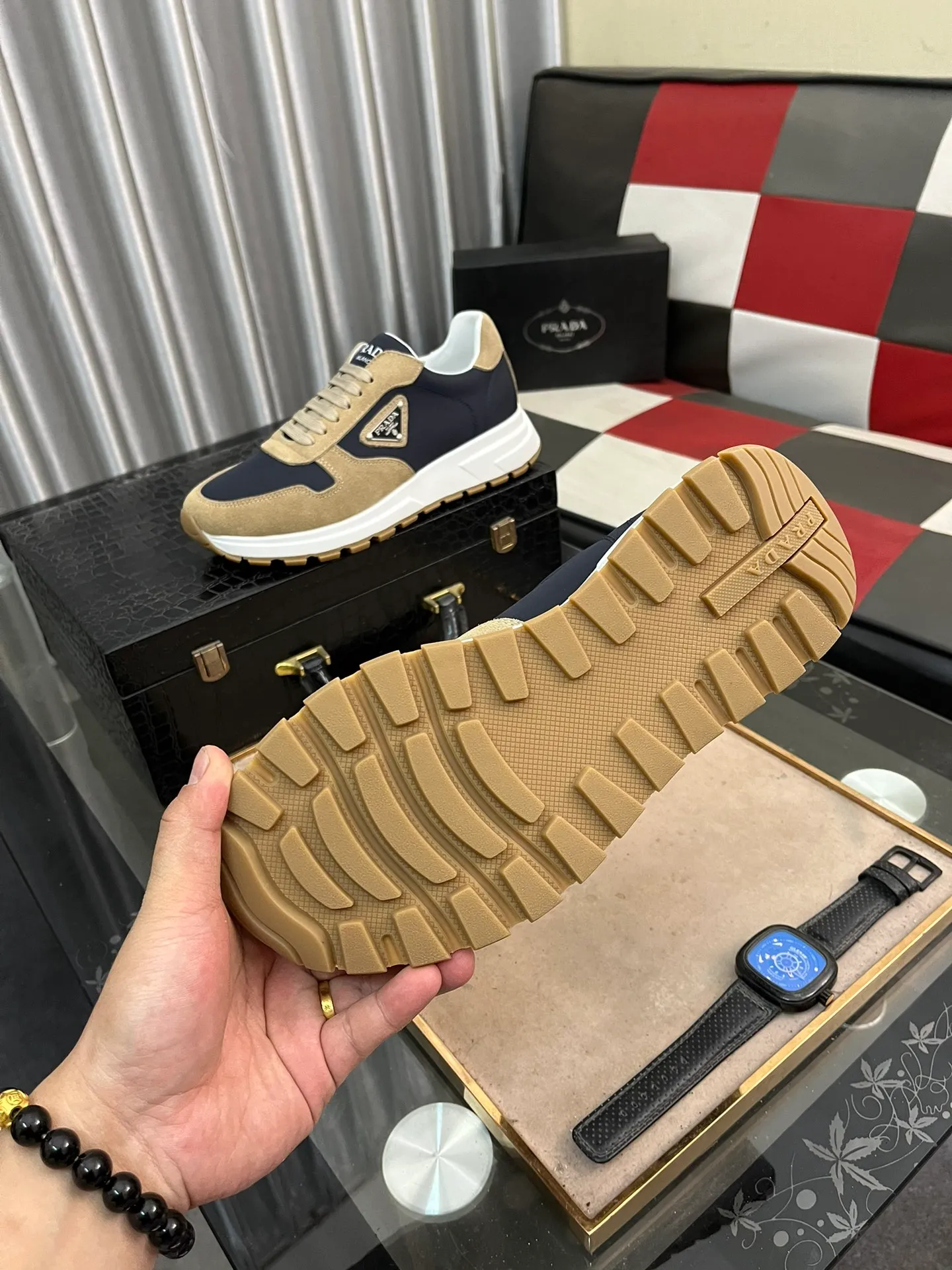 Men's shoes 💰540⌚️⌚️【PRADA】Prada - High-end quality casual sports shoes - Upper: calfskin shoe body with branded metal fasteners, - Inner lining: breathable leather lining - Outsole: ultra-light TPU foam·rubber; molded outsole -Super high quality control·Fine workmanship: highlighted (high-end·luxury·grade) -Size: 38-444️⃣Colors available